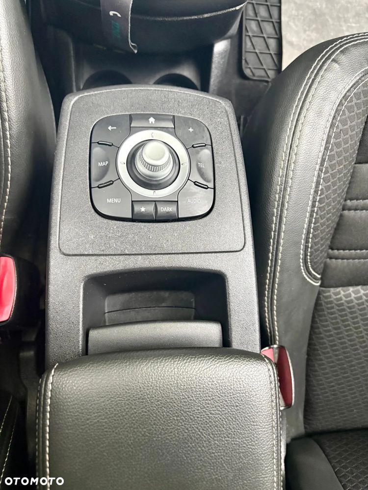 Renault Scenic - 31
