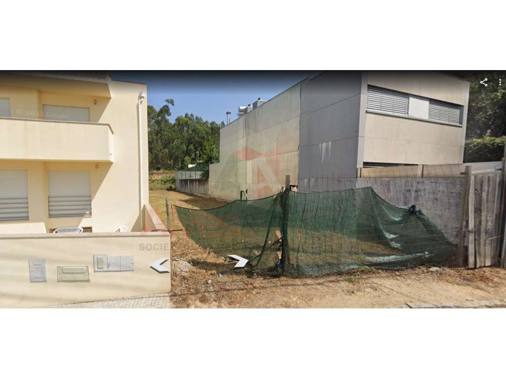 Terreno em Moreira da Maia para Moradia Cave / Rés do Chão / 1º Andar - Grande imagem: 2/5