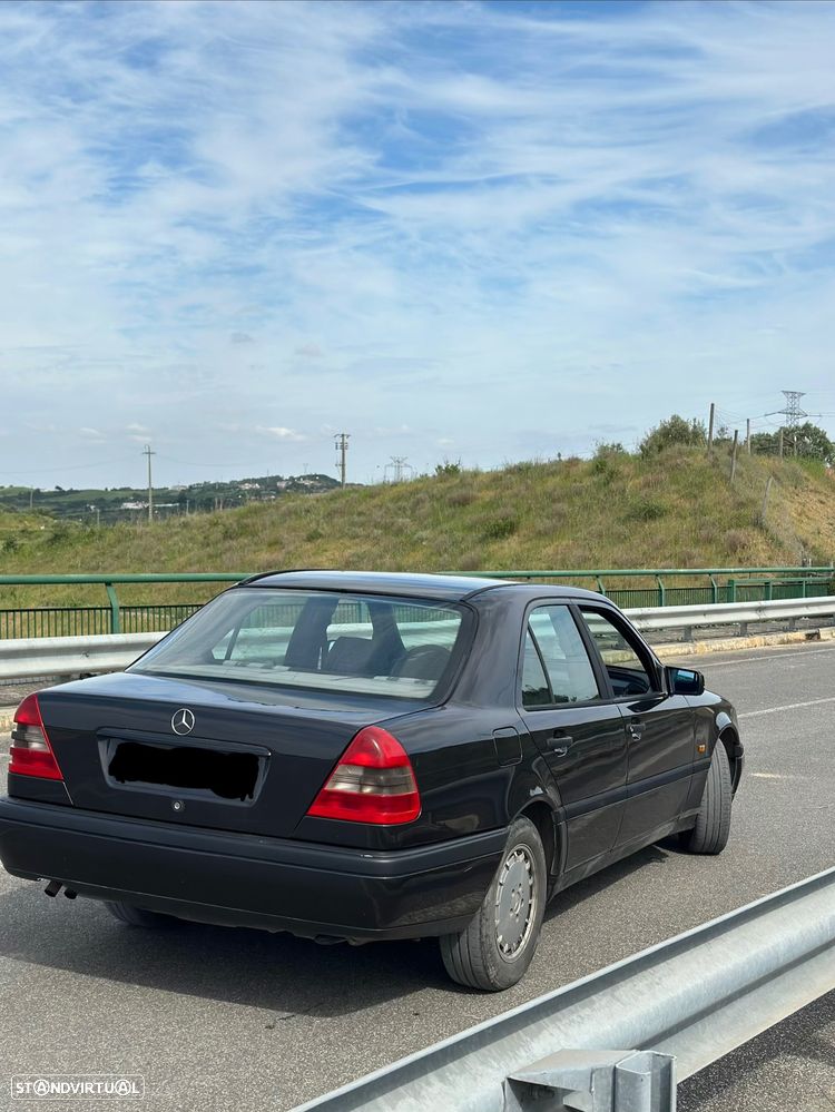 Mercedes-Benz C 220 D - 4
