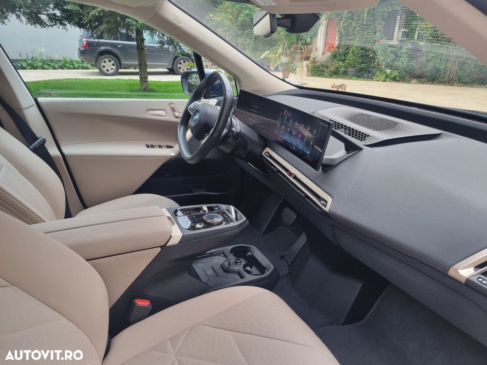 BMW iX 2023 — imagine 9