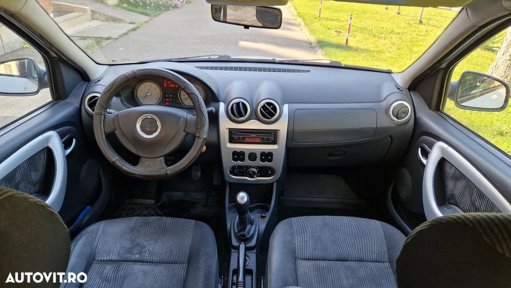 Dacia Logan 1.2 Laureate - 9