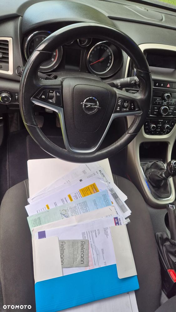 Opel Astra 1.4 T Cosmo - 10