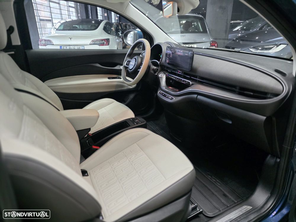 Fiat 500e La Prima - 28