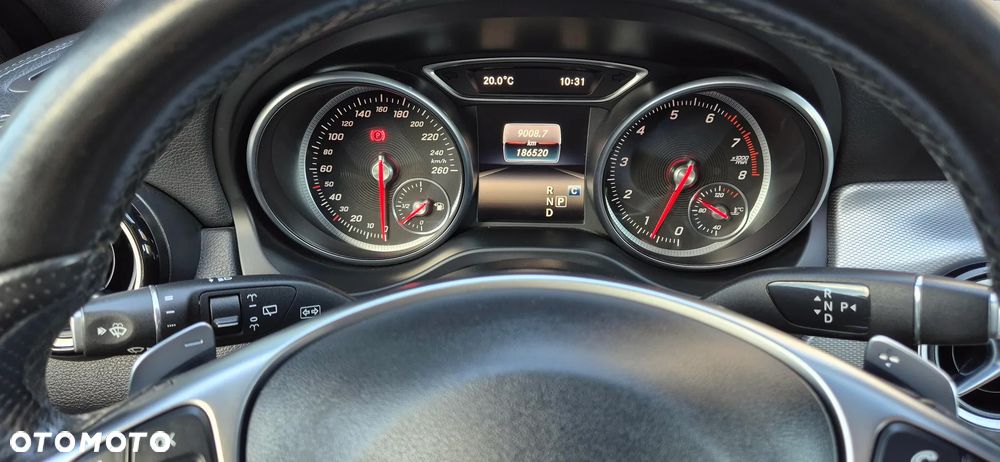 Mercedes-Benz GLA 180 7G-DCT AMG Line - 16