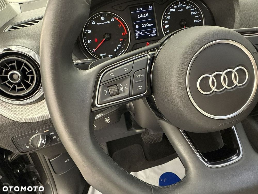 Audi Q2 - 25