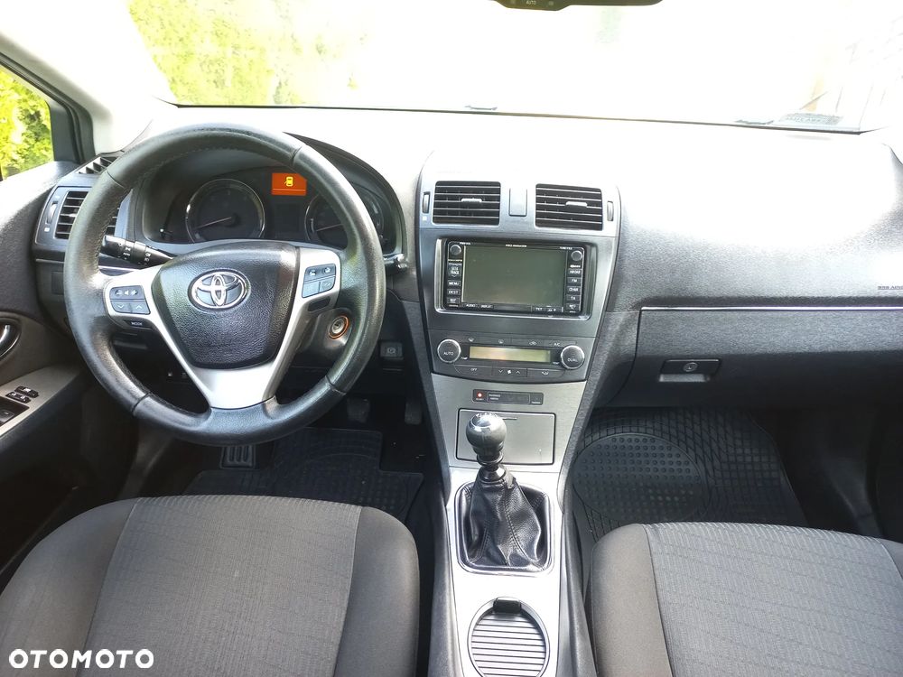 Toyota Avensis 2.0 D-4D Sol+NAVI - 6