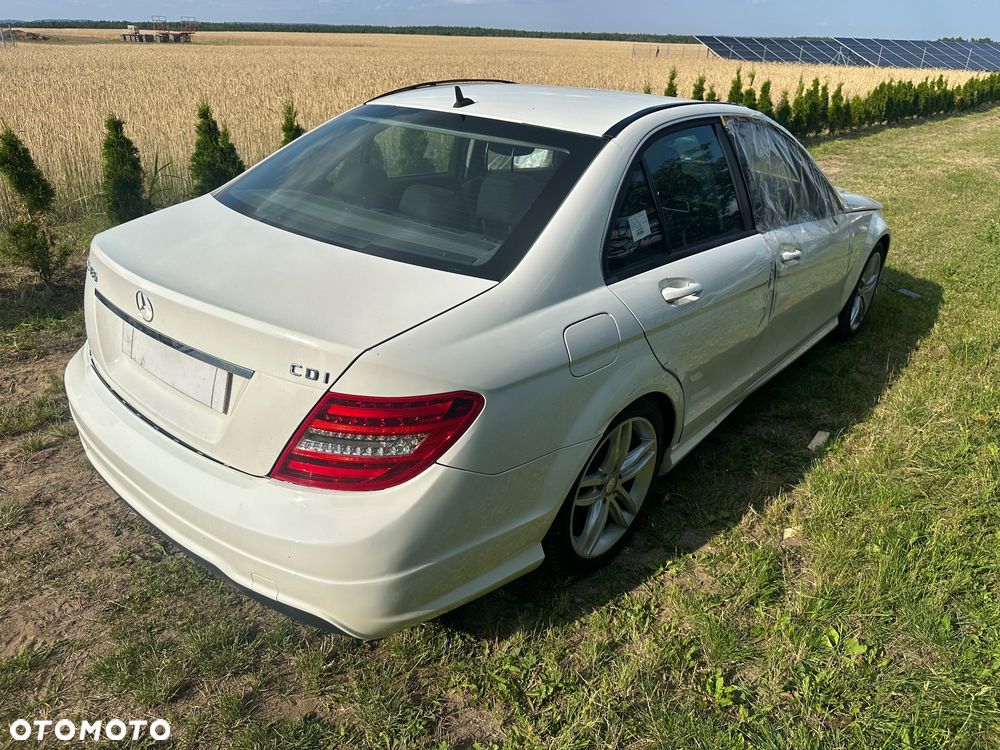Mercedes-Benz Klasa C 200 CDI DPF (BlueEFFICIENCY) - 28