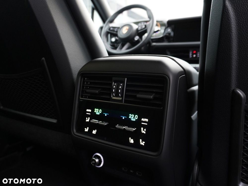 Porsche Cayenne S E-Hybrid PHEV Black Edition - 36