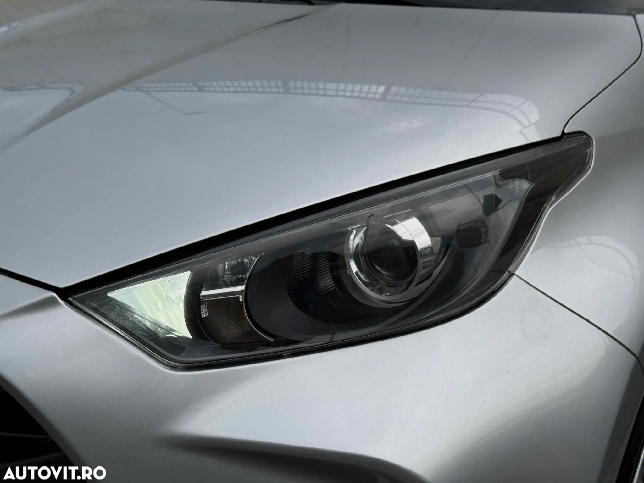 Toyota Yaris 1.5 VVT-i HSD Dynamic - 25