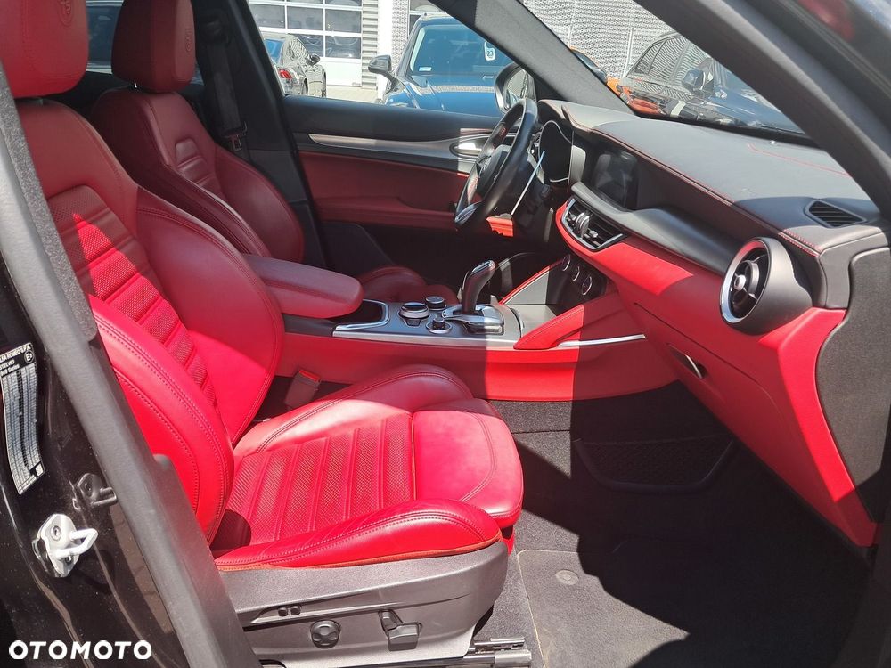 Alfa Romeo Stelvio 2.0 Turbo Veloce Q4 - 23