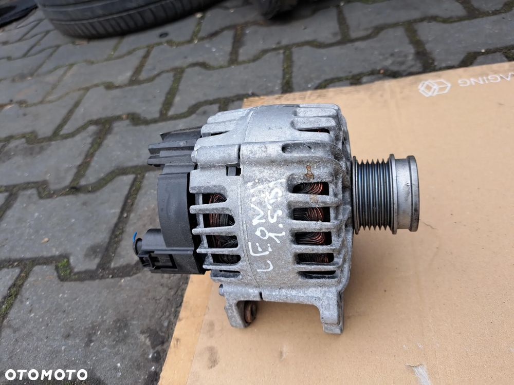 Skoda Octavia III alternator 1.5 tsi 04E903015G Volkswagen Golf VII Passat B8 Leon III arona audi - 2