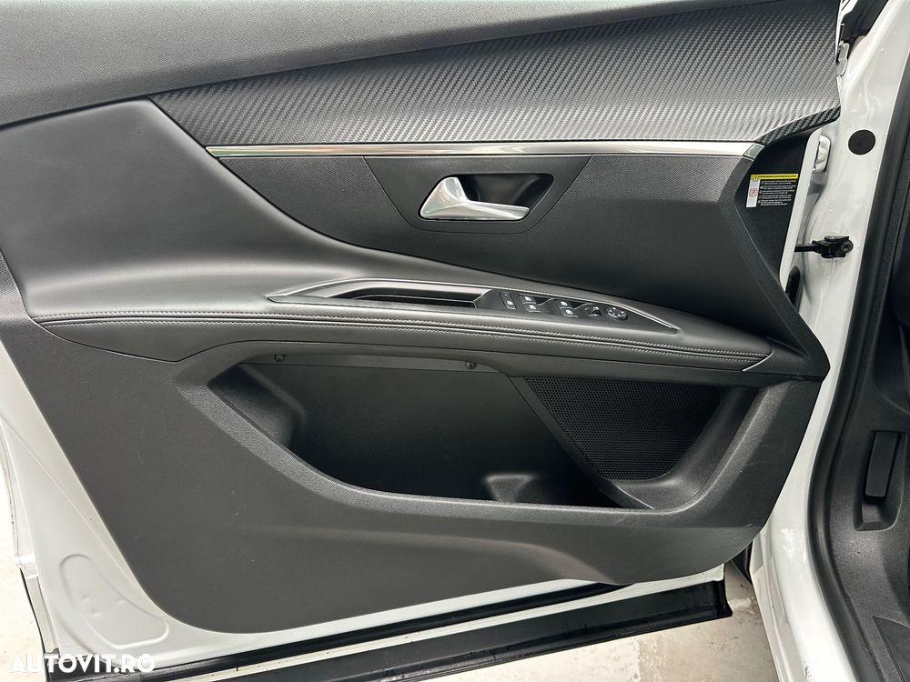 Peugeot 5008 PureTech 130 Allure - 12