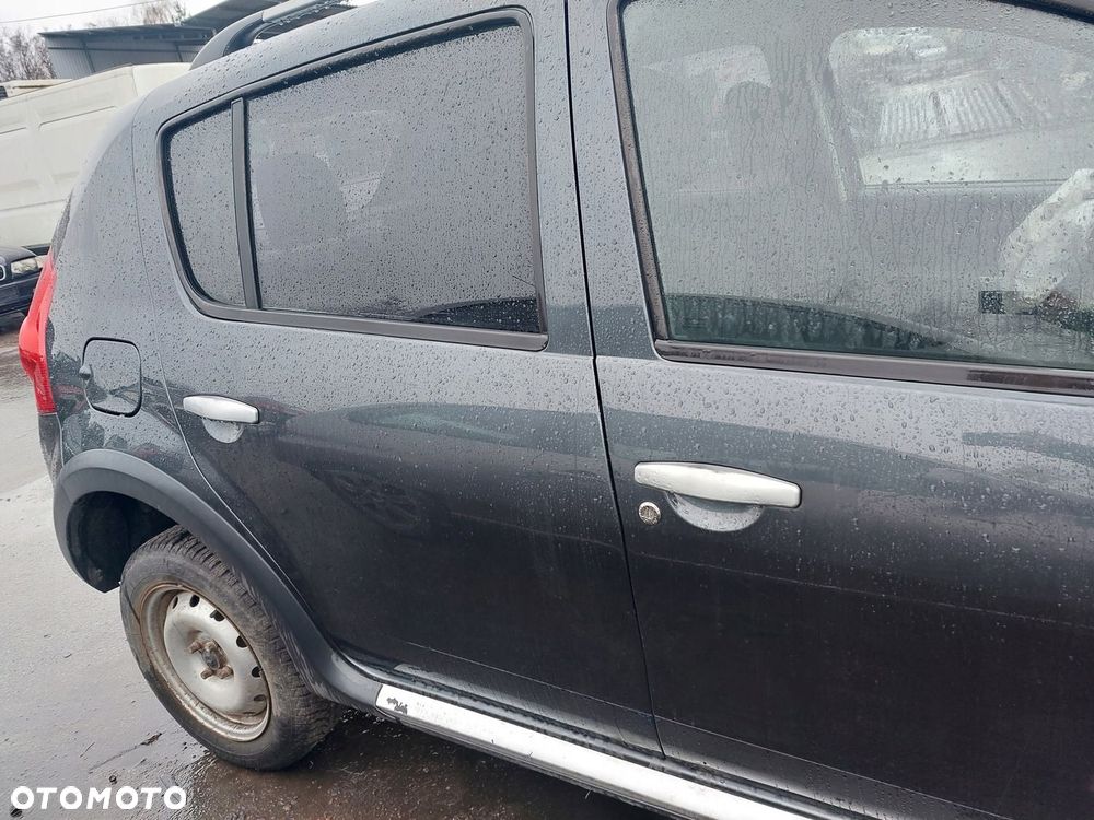 Dacia Sandero Stepway I drzwi prawe tył - 1