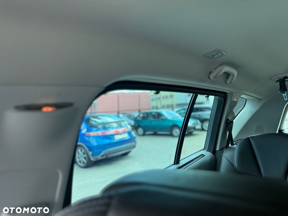 Renault Espace 1.6 dCi Energy Initiale Paris EDC - 29