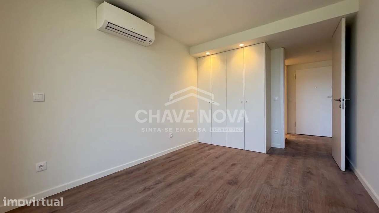 Apartamento T1 NOVO Varanda Garagem Gym CO - Grande imagem: 5/10