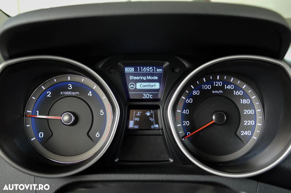 Hyundai i30 1.4 CRDi DPF 5DR Comfort - 10