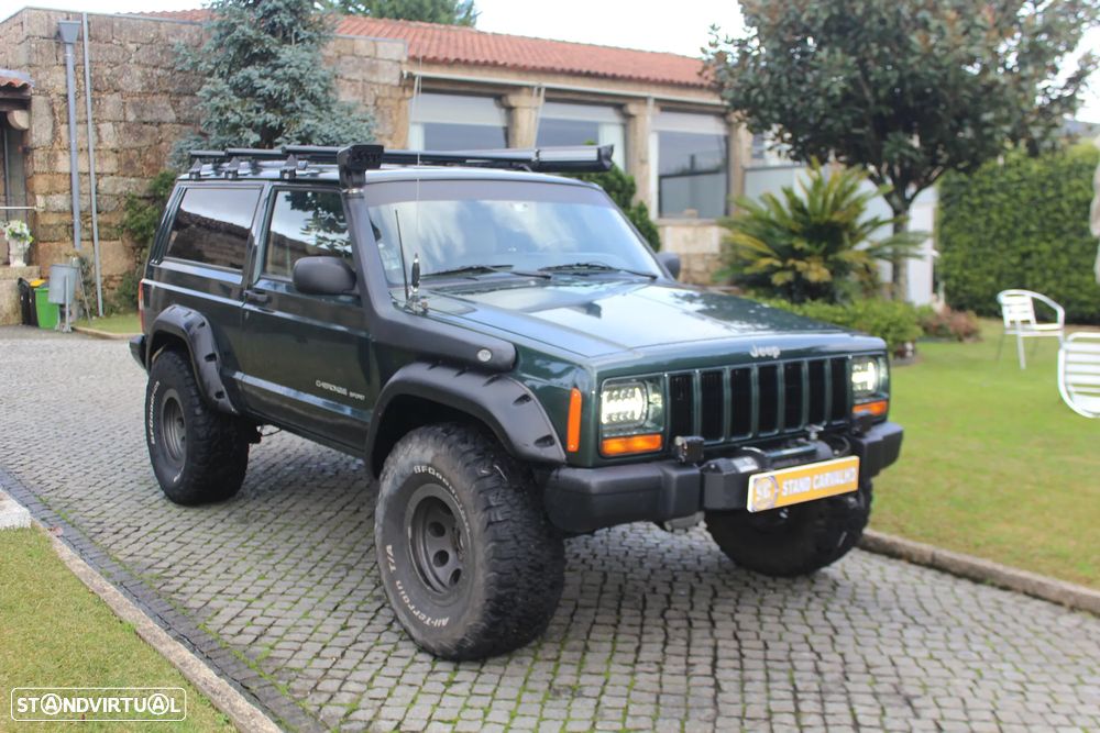 Jeep Cherokee 2.5 TD Sport - 10