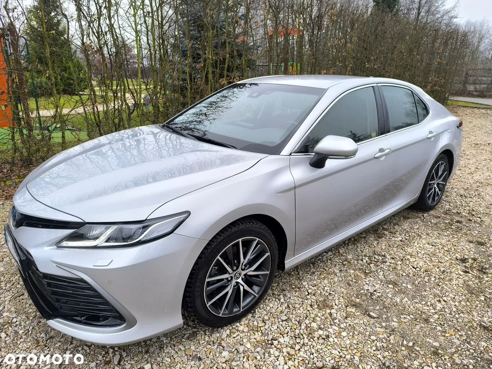 Toyota Camry 2.5 Hybrid Comfort CVT - 2