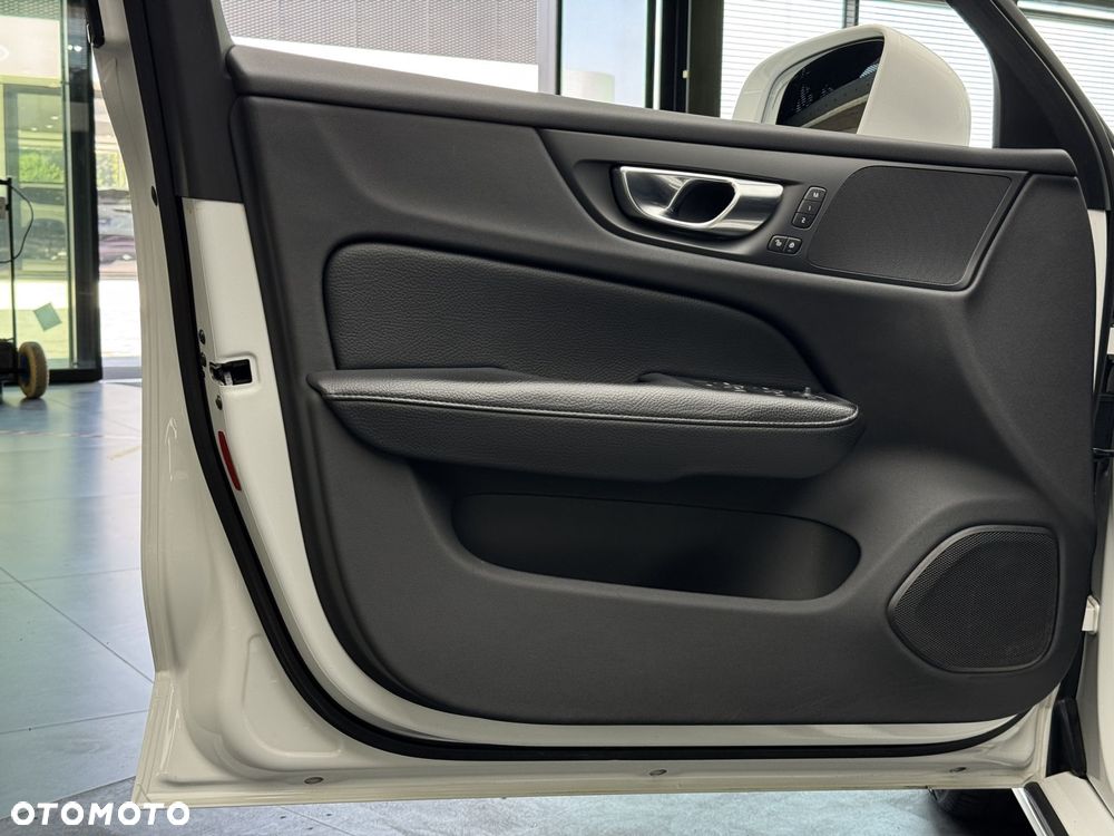 Volvo V60 D4 Inscription - 14
