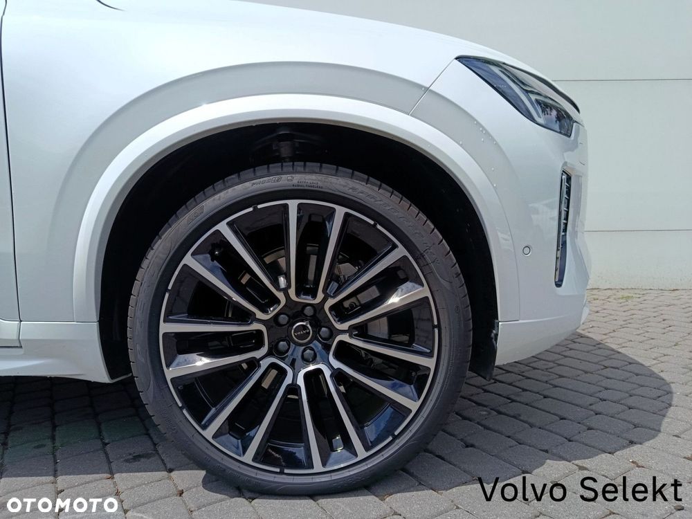 Volvo XC 90 - 8