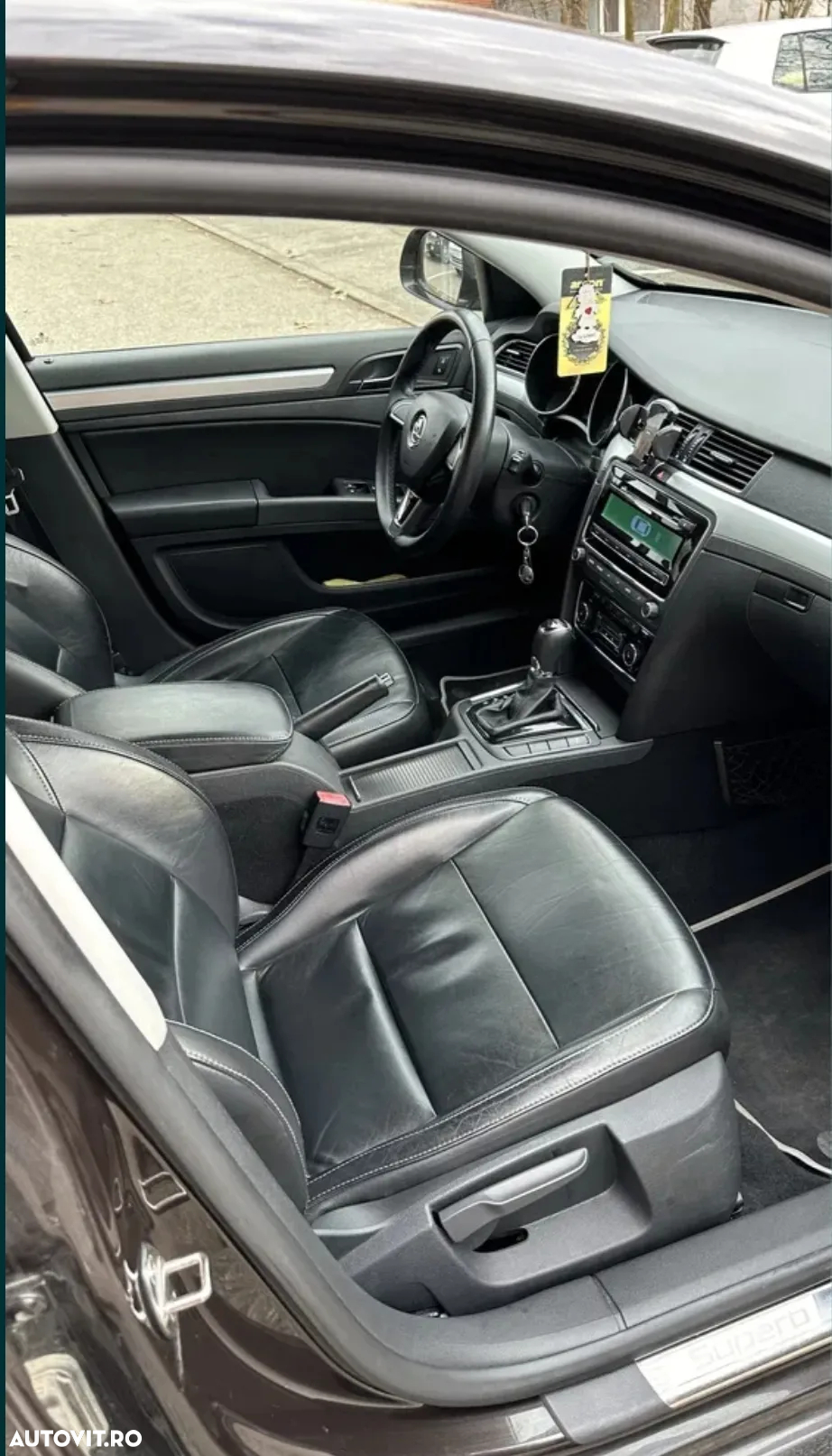 Skoda Superb Combi 2.0 TDI Active DSG - 8