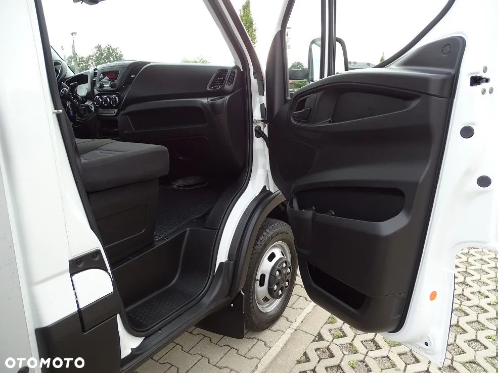 Iveco Daily 50C18 3.0 180Km. Skrzynia 12 Palet 6.15m. JAK NOWY! Salon PL.!! - 24