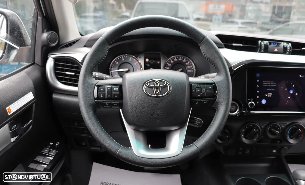 Toyota Hilux 2.4 D-4D 4WD CD CH Aut. - 9