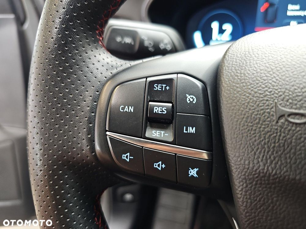 Ford Focus SW 1.0 EcoBoost mHEV ST-Line X - 14