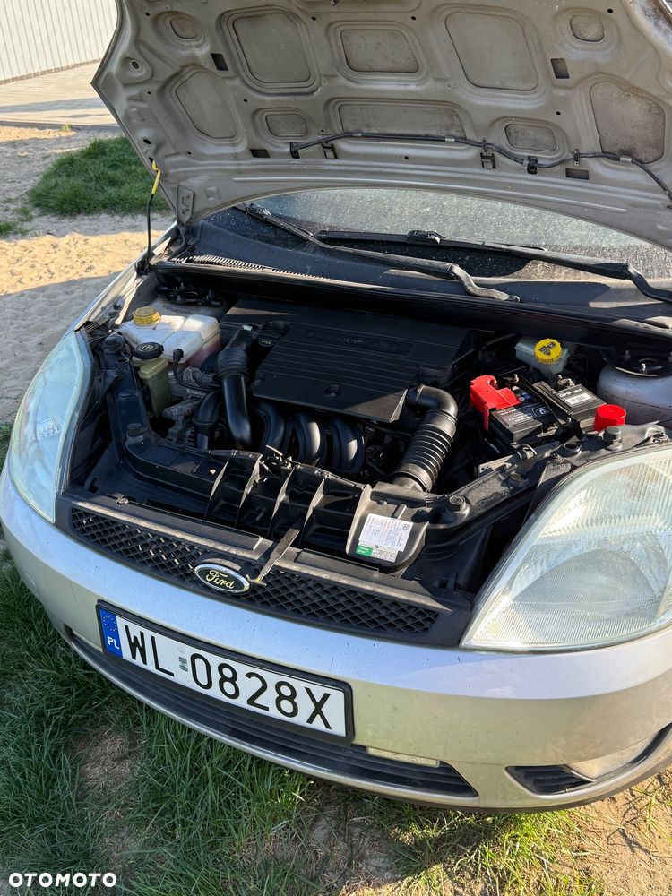 Ford Fiesta 1.4 Ghia - 5