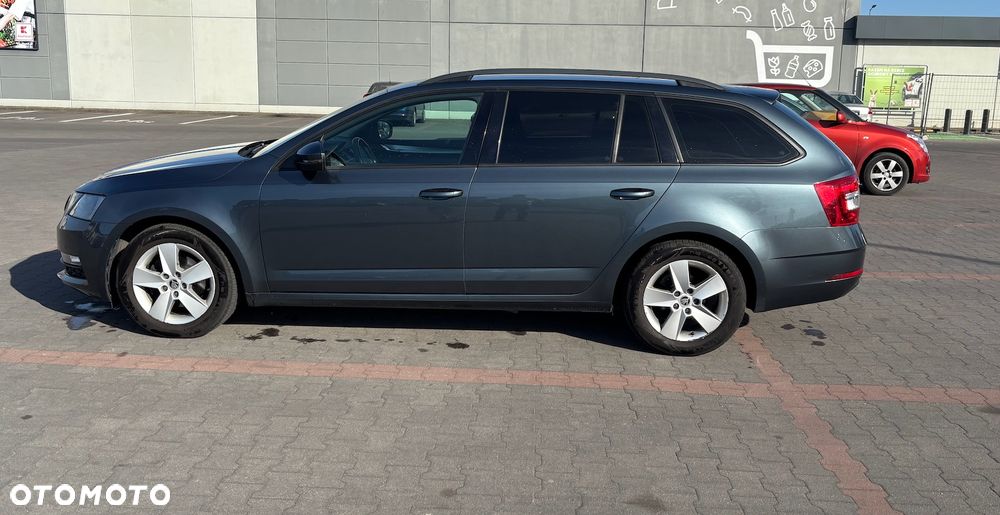 Skoda Octavia 2.0 TDI Drive DSG - 9
