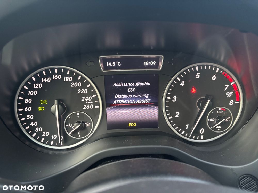 Mercedes-Benz Klasa A 180 (BlueEFFICIENCY) Urban - 12