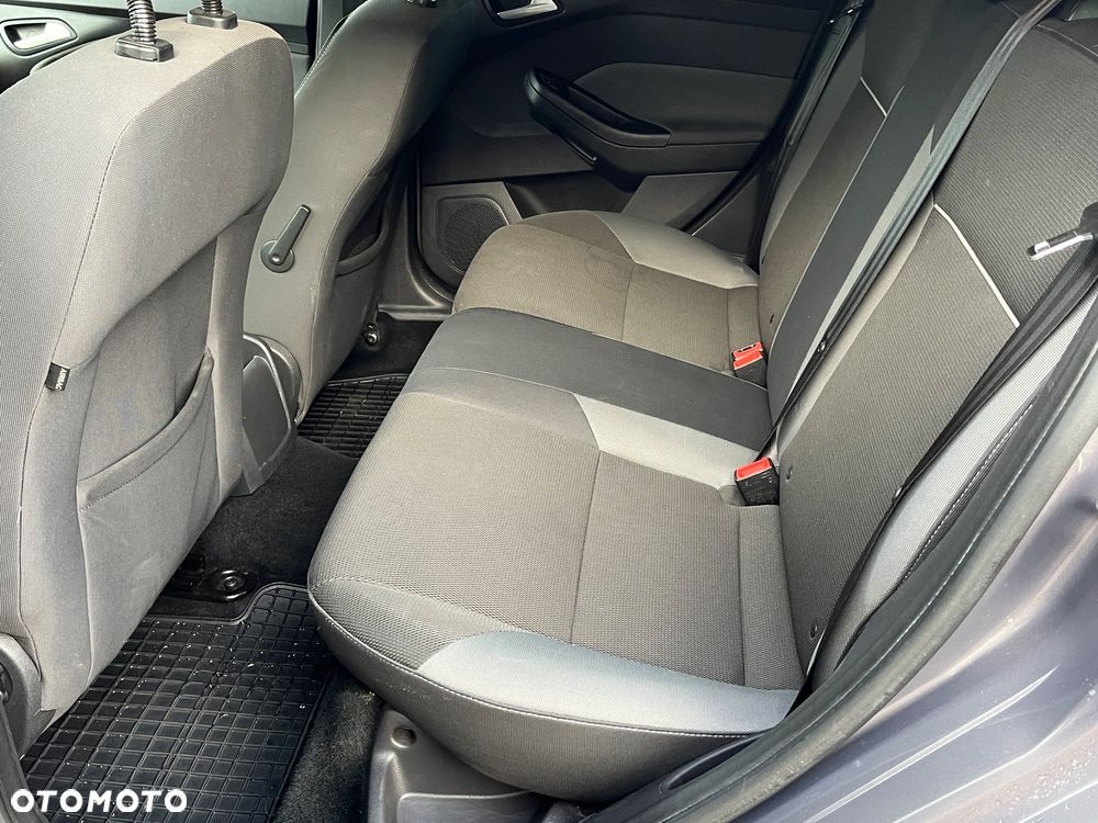 Ford Focus 1.0 EcoBoost Gold X (Trend) - 6