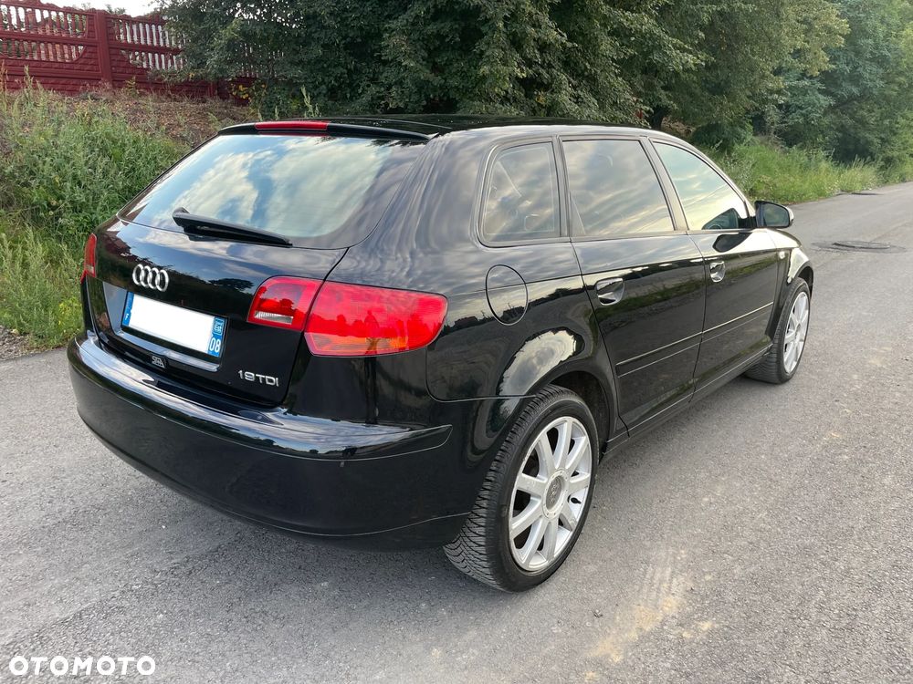 Audi A3 Sportback 1.9 TDI Attraction - 5
