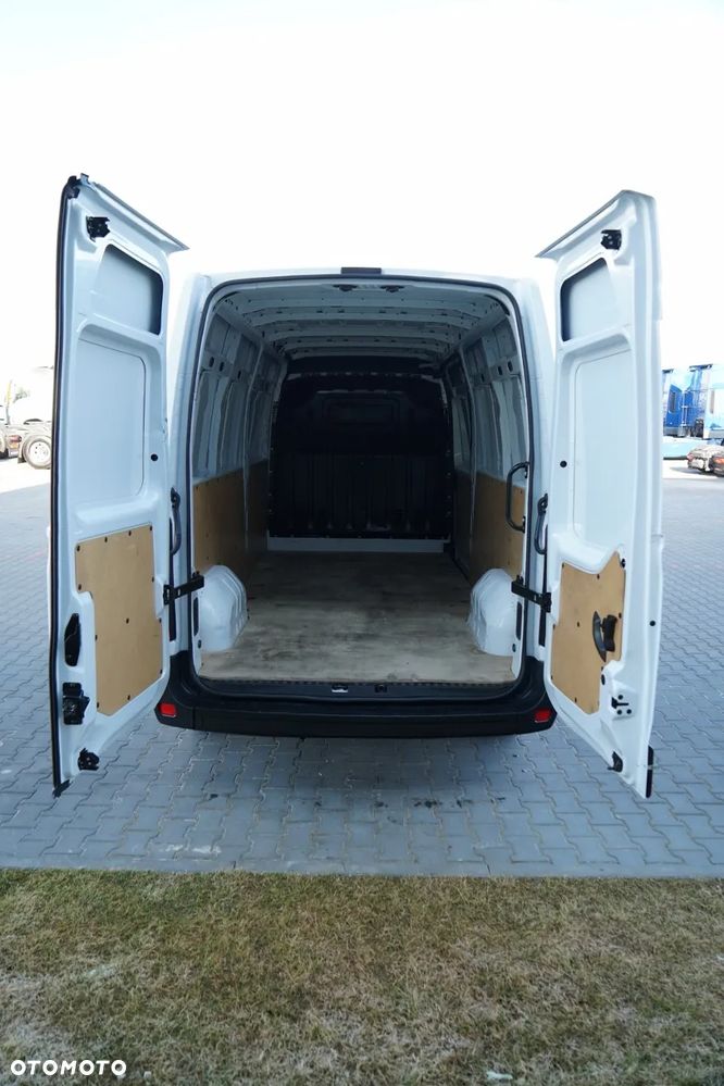 Renault MASTER / BLASZAK / FURGON / 2023 - 18