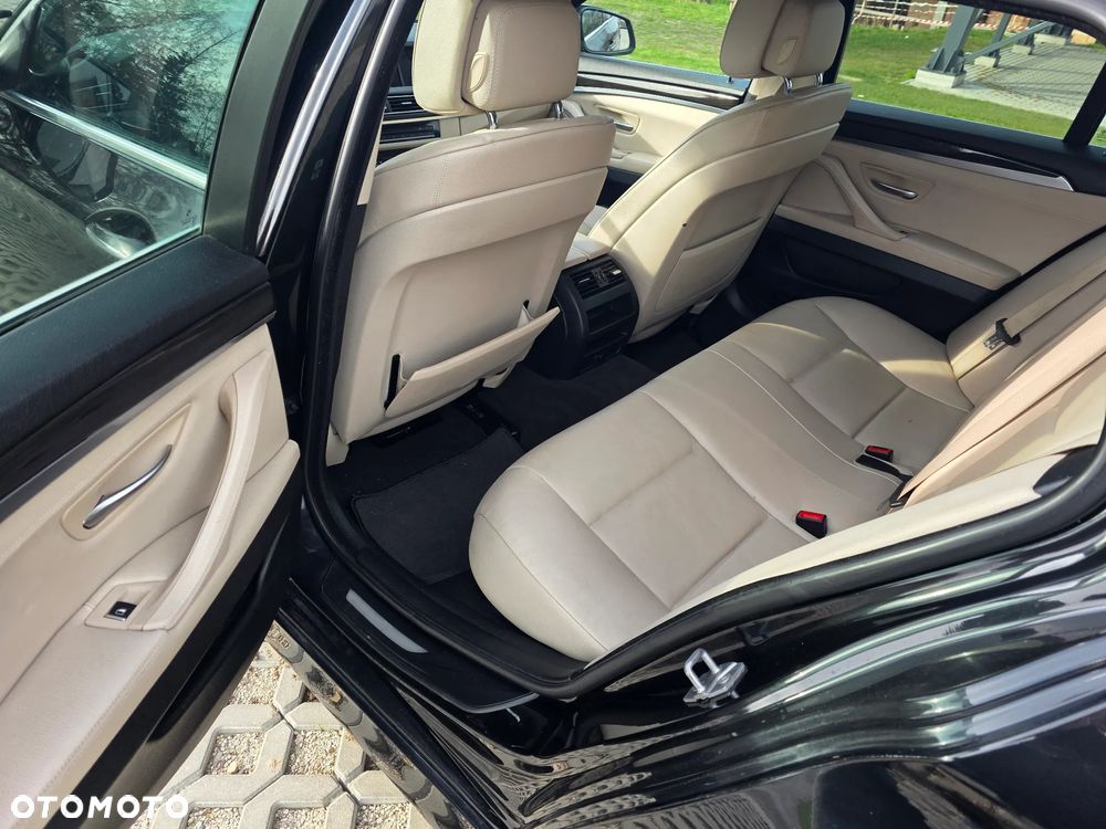 BMW Seria 5 520d Modern Line - 12