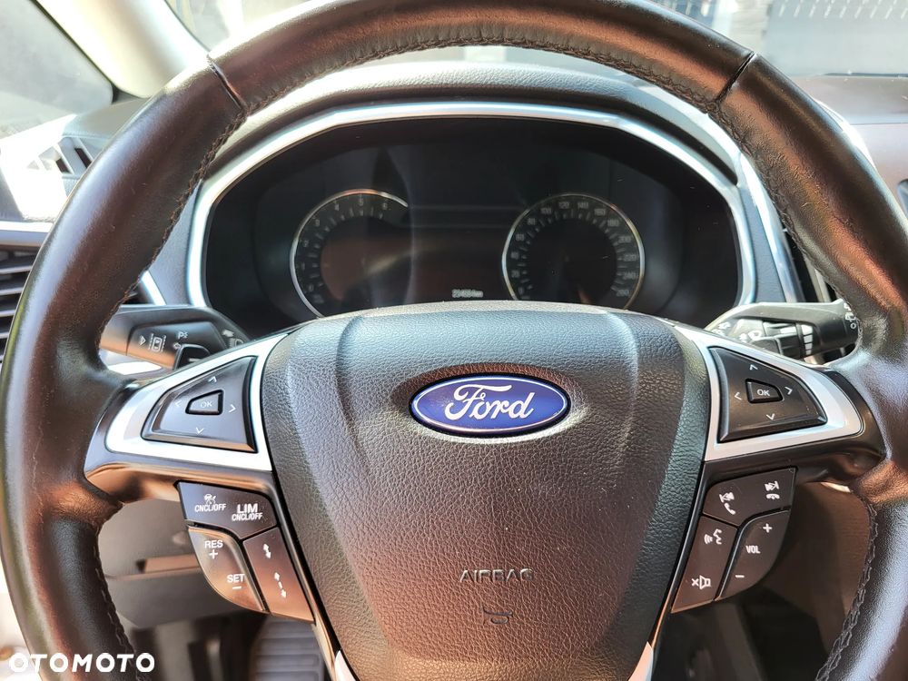 Ford S-Max 2.0 TDCi Titanium PowerShift - 32