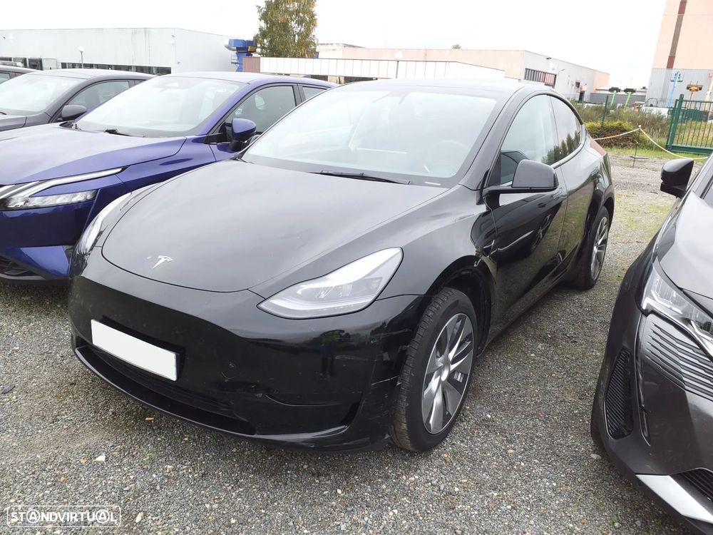 Tesla Model Y RWD - 2