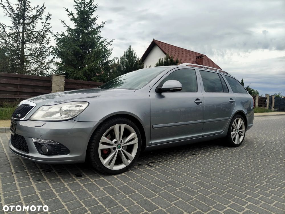 Skoda Octavia 2.0 TSI RS - 6