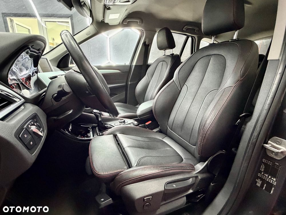 BMW X1 sDrive18d Sport Line - 16
