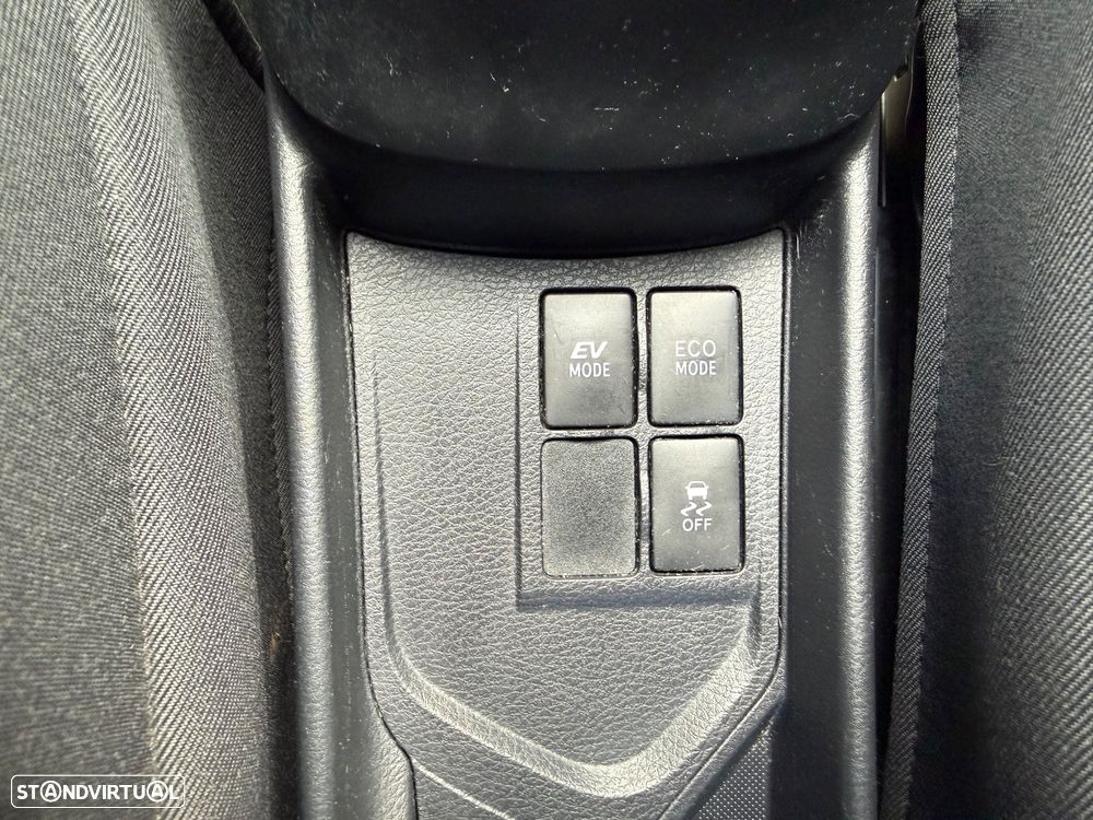 Toyota Yaris 1.5 HSD Comfort+P.Style - 26