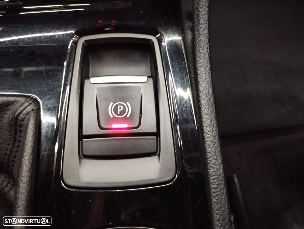 BMW 216 Active Tourer d Advantage - 43