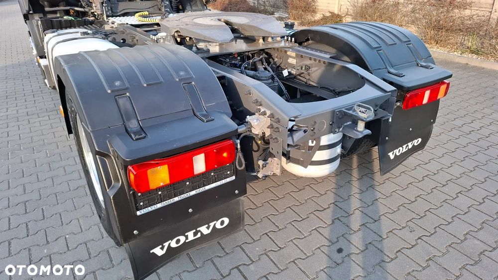 Volvo FM 430 / PEŁNY ADR / HYDRAULIKA + PRZYSTAWKA DO KOMPRESORA / MASA WŁASNA 6620 kg - 18