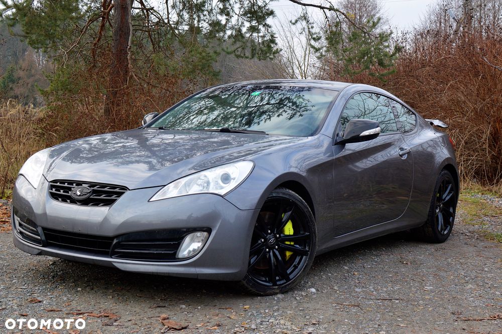 Hyundai Genesis Coupe 3.8 V6 Executive - 2