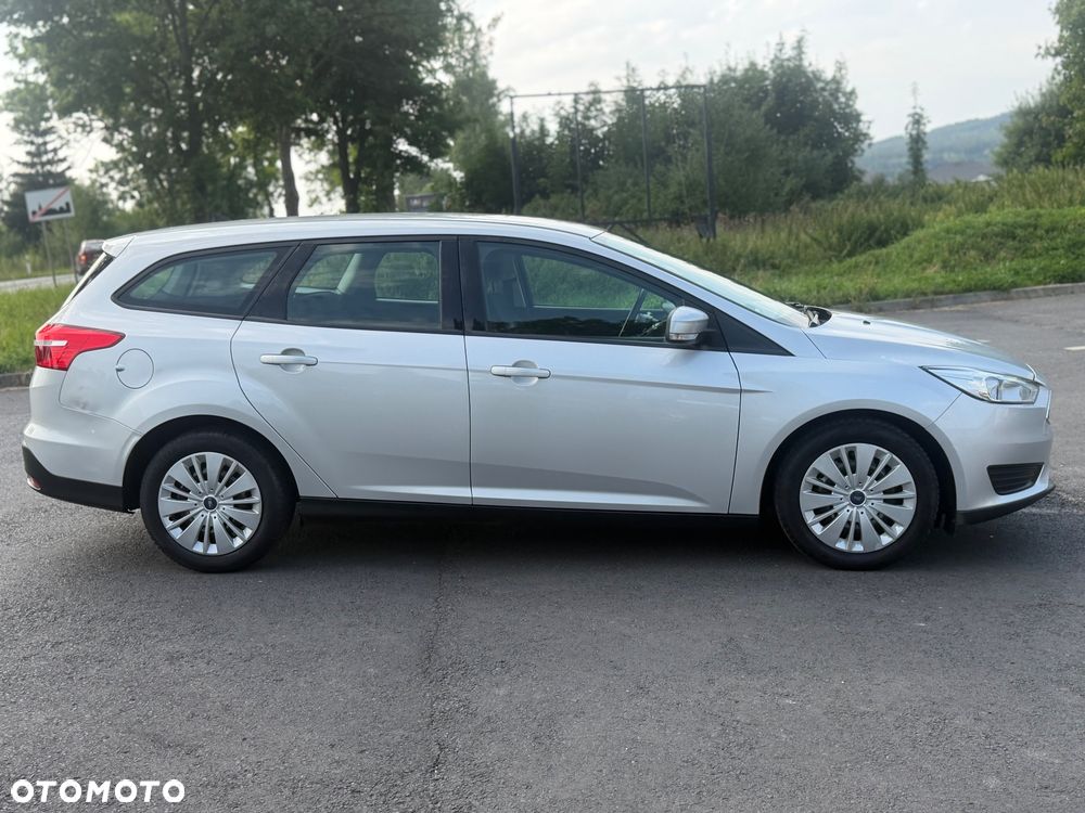 Ford Focus 1.0 EcoBoost 99g Trend - 8
