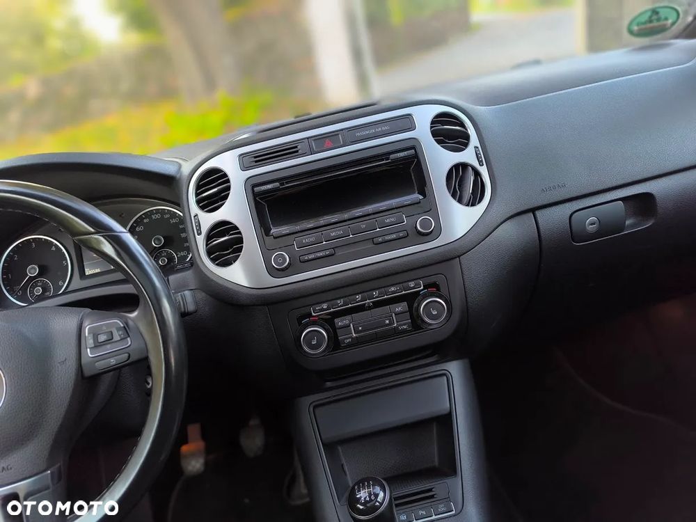 Volkswagen Tiguan 2.0 TDI DPF 4Motion BlueMotion Technology Cup Track & Style - 8