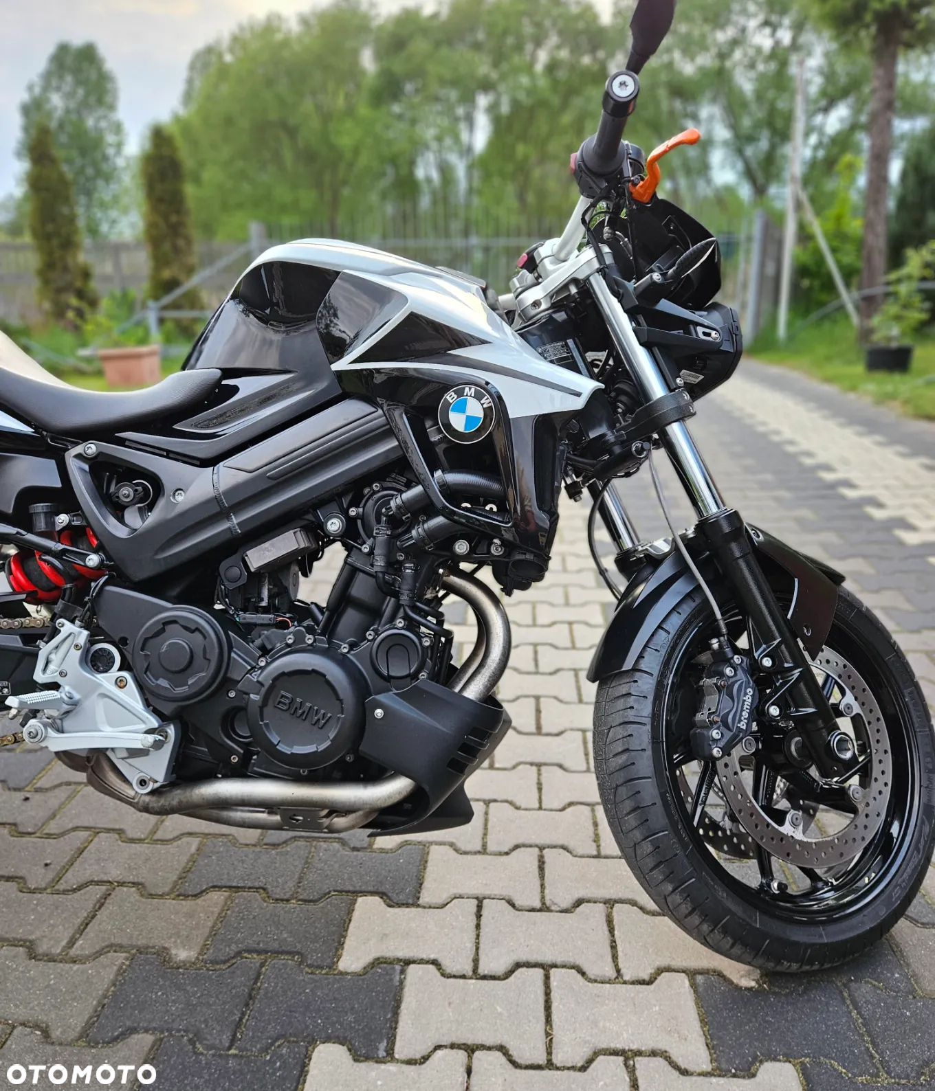 BMW F - 9