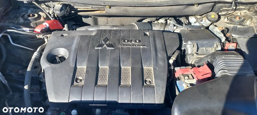 Mitsubishi Outlander - 20