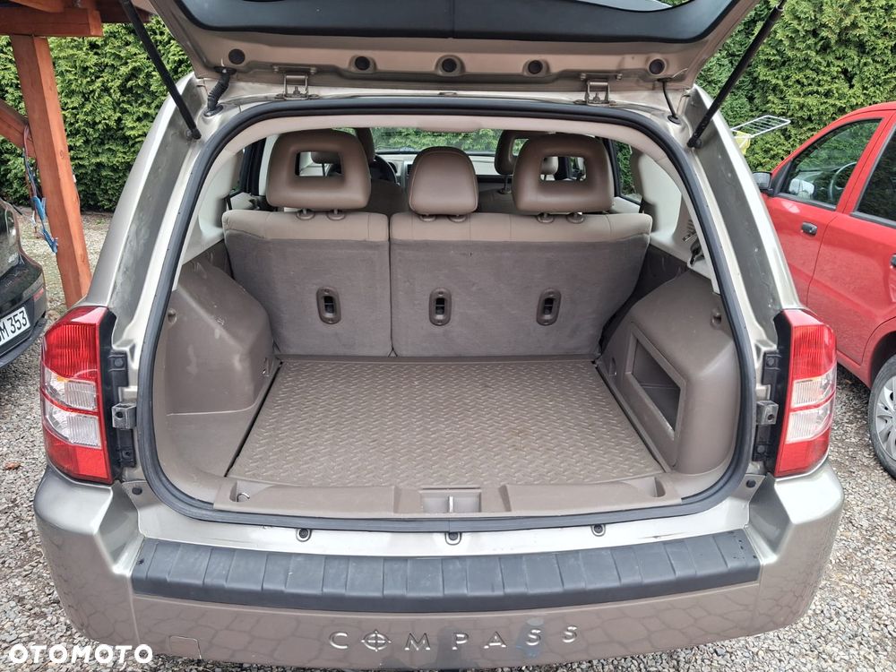 Jeep Compass 2.4I 4x4 Sport - 18