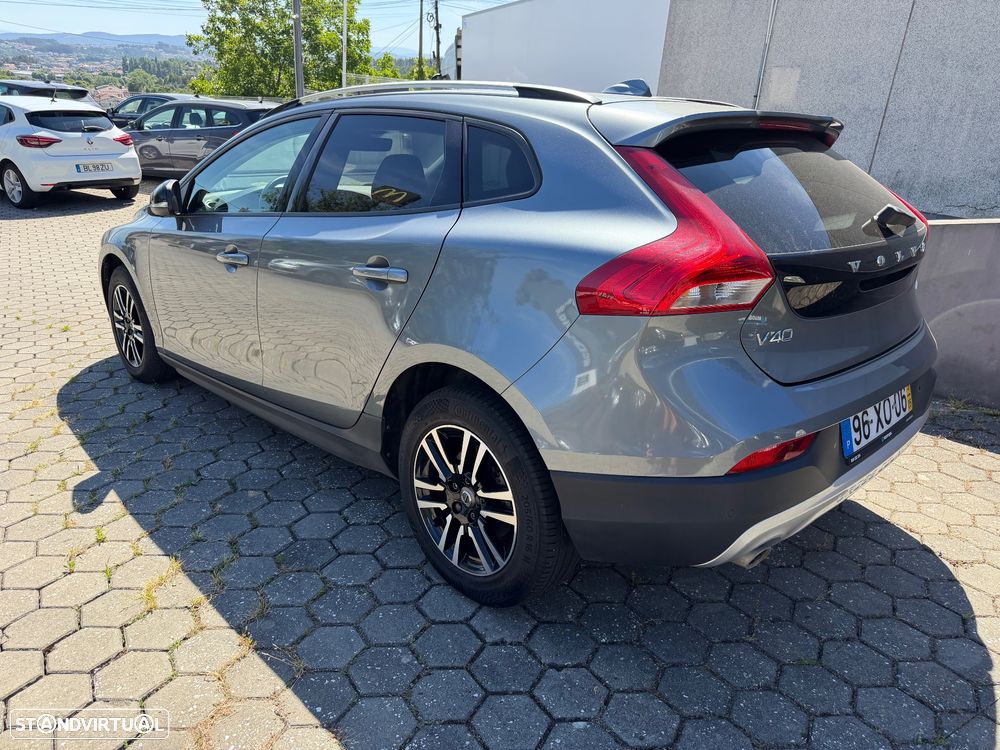 Volvo V40 D3 Momentum - 5