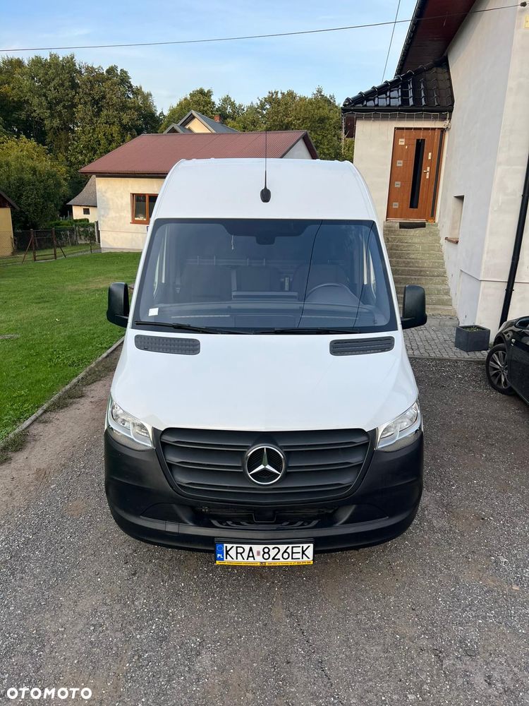 Mercedes-Benz Sprinter - 10